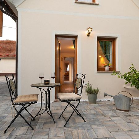 Cherry House - Cosy House - Ideal For Bear Watching, In The Neighborhood Of The Medieval Sneznik Castle Stari Trg pri Lozu Eksteriør billede